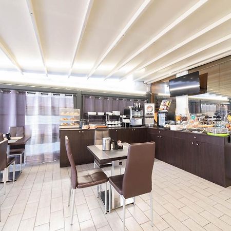 Hotel Cesirja Casavatore Bagian luar foto